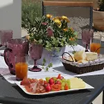 Elegant Punta Sol With Hot Tube, Walk To Sea And Center Villa Jezera