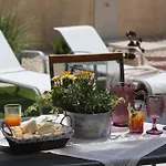 Elegant Punta Sol With Hot Tube, Walk To Sea And Center Villa *