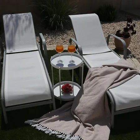 Elegant Punta Sol With Hot Tube, Walk To Sea And Center Villa