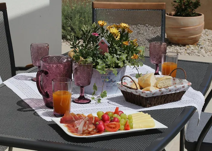 Elegant Punta Sol With Hot Tube, Walk To Sea And Center Villa Jezera